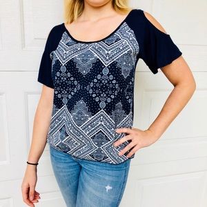 Cool open shoulder ladies top